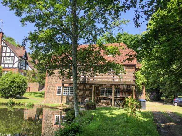 Miswells Cottages - Lake View Turners Hill Exterior foto