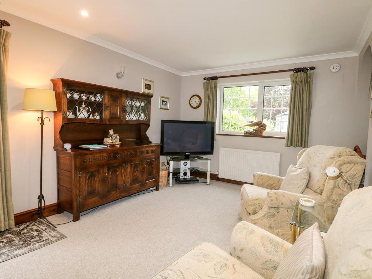 Miswells Cottages - Lake View Turners Hill Exterior foto