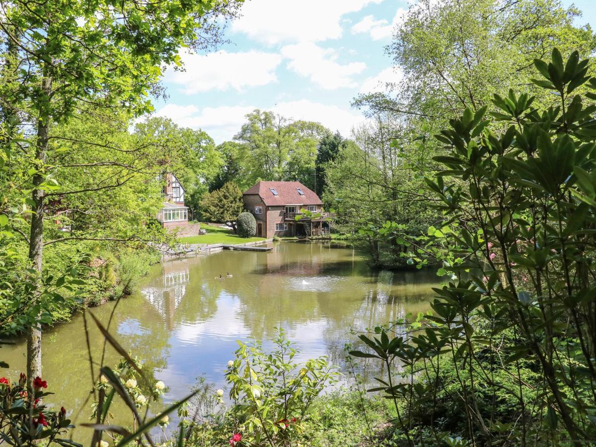 Miswells Cottages - Lake View Turners Hill Exterior foto