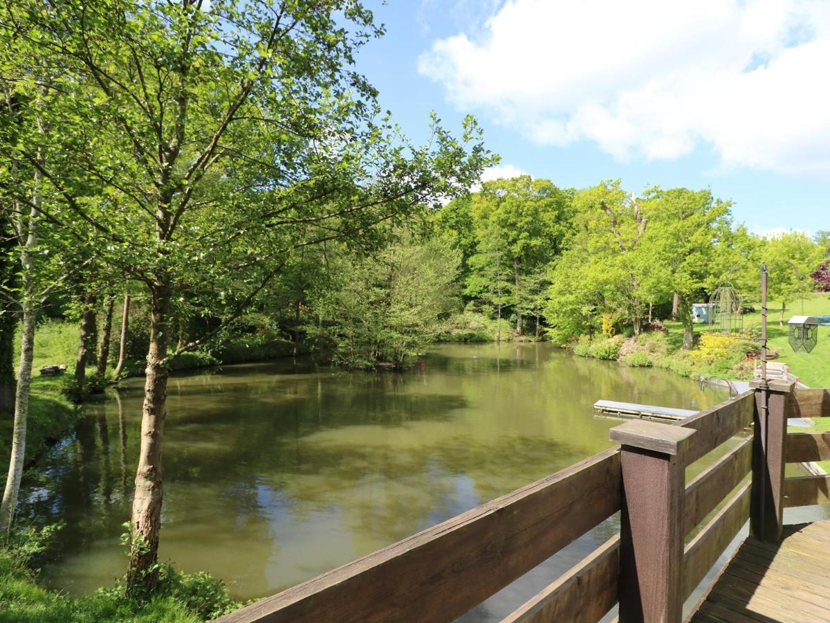 Miswells Cottages - Lake View Turners Hill Exterior foto